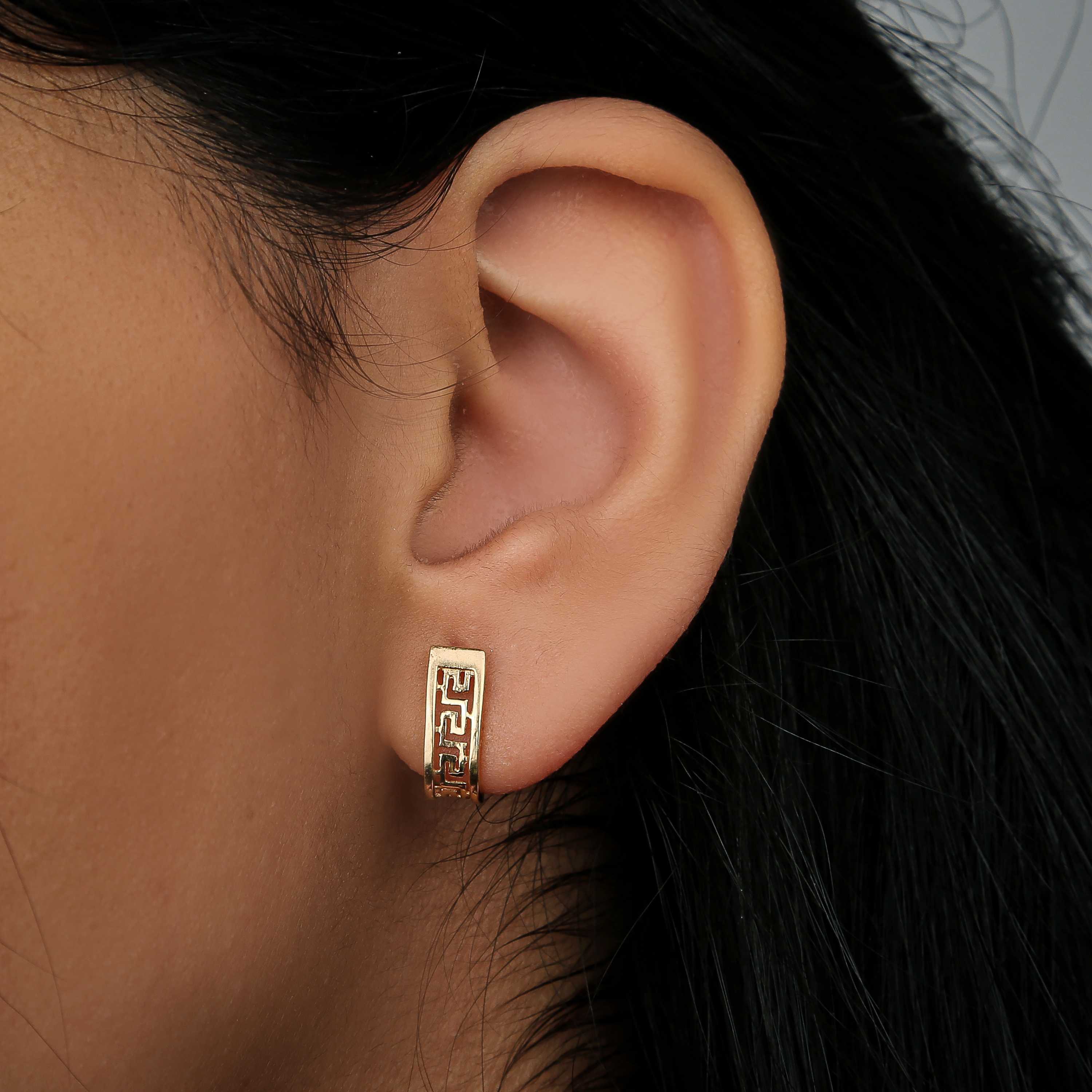 18 karat gold net ring, made in Turkey - (H-0738)